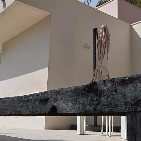 Vila Oliver House